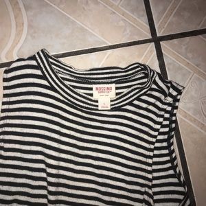Stripe mock neck short sleeve shirt